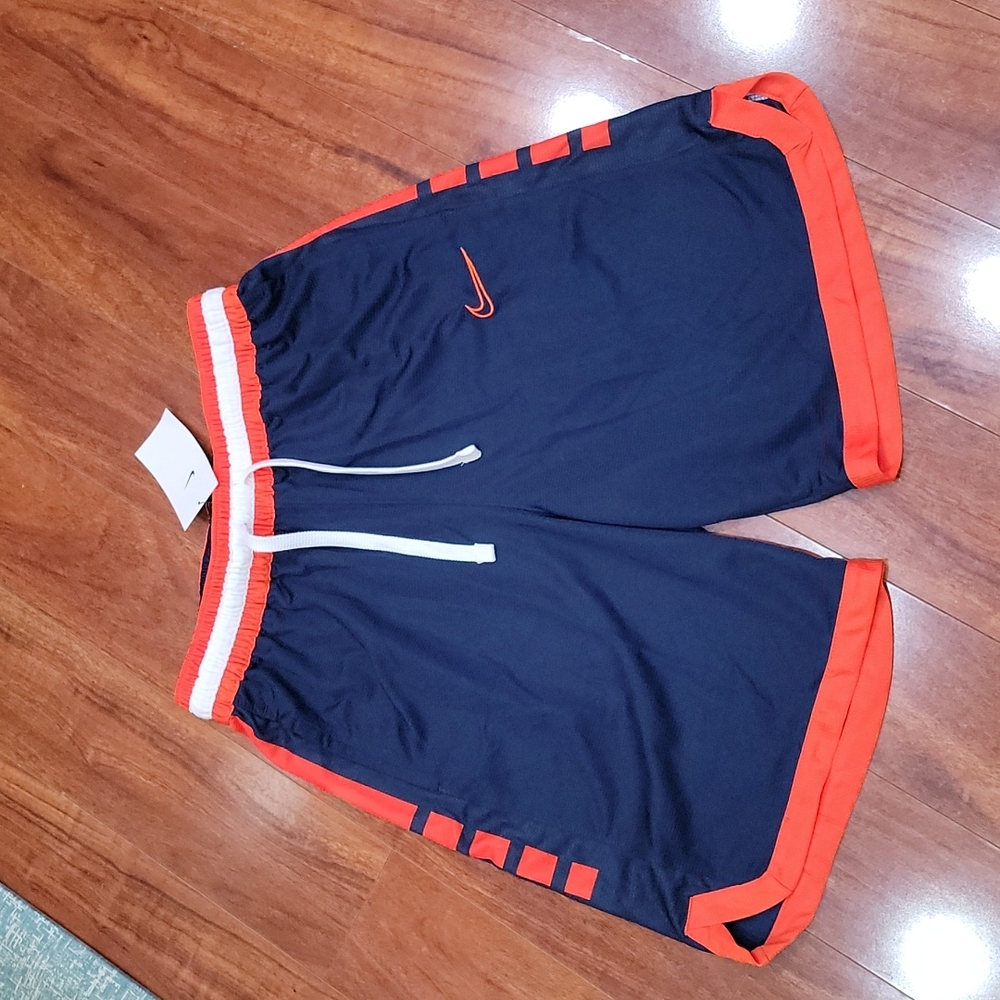 NWT Men's Nike basketball shorts